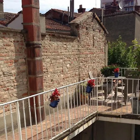 Casa Carlos Gardel Тулуза