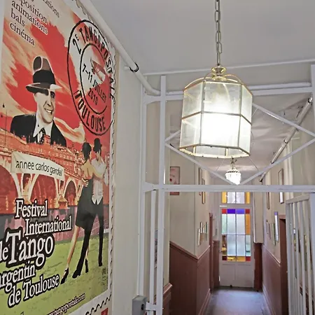 Casa Carlos Gardel Тулуза